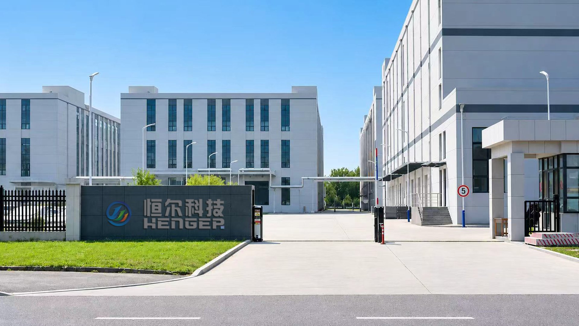 Фото производственного цеха завода Henger Global Manufacturing (реальные кадры)